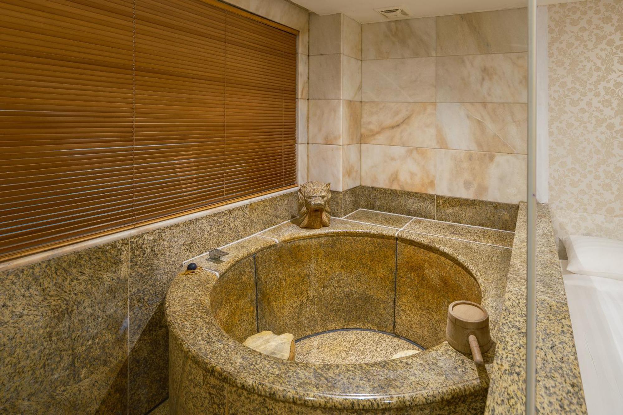 Grand Pleasure Spring Hotel Taipei Extérieur photo